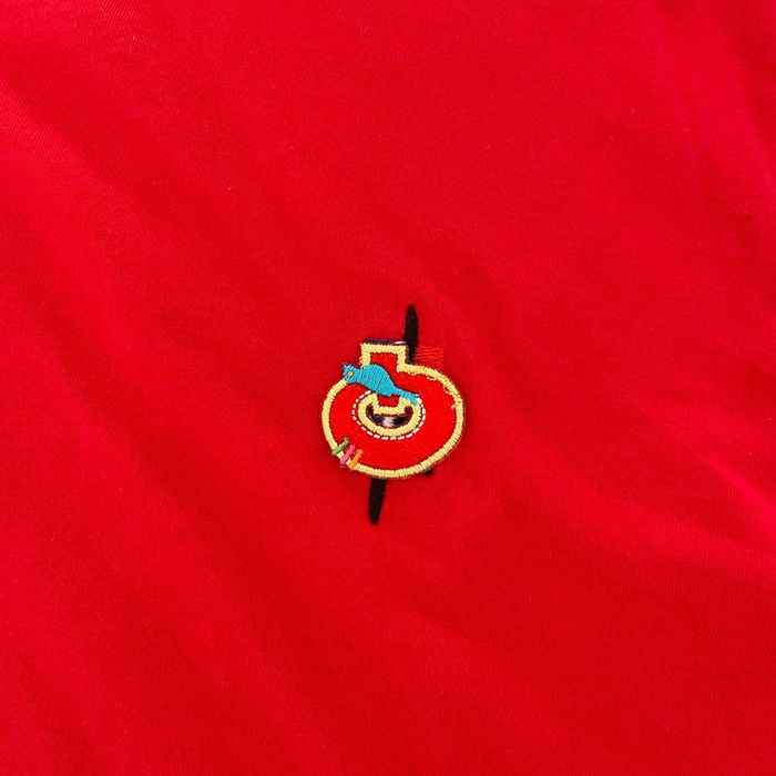 Teeshirt rouge - photo numéro 3