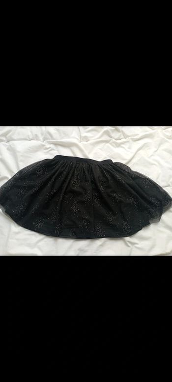 Jupe noir évasée avec strass 10 ans NKY neuf 4€