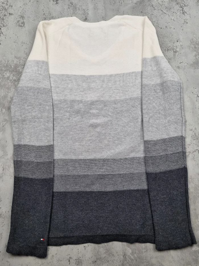 Pull col V Tommy Hilfiger – Dégradé de gris – Taille M/38 Femmes - photo numéro 4