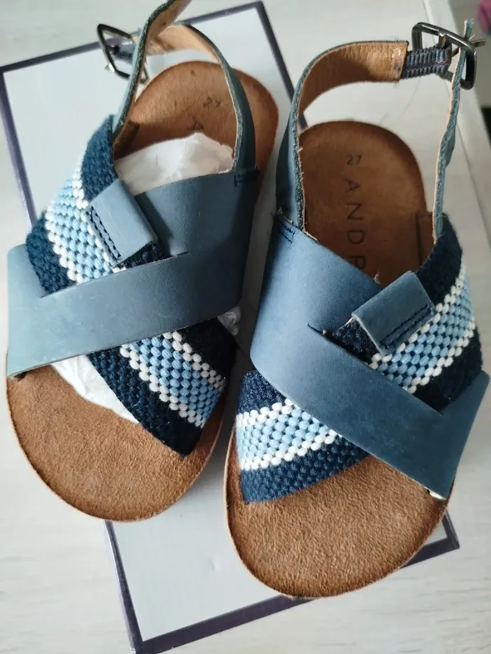 Sandales en cuir P27
