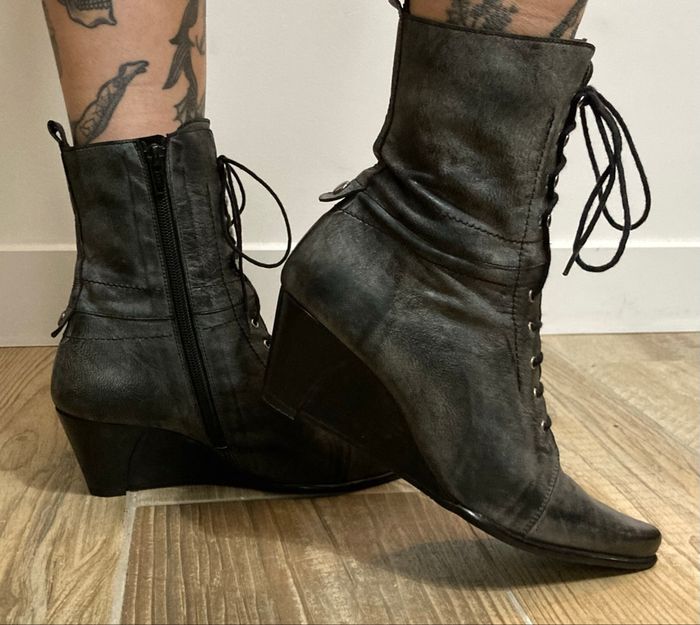 Bottines cuir talons compensés - photo numéro 4