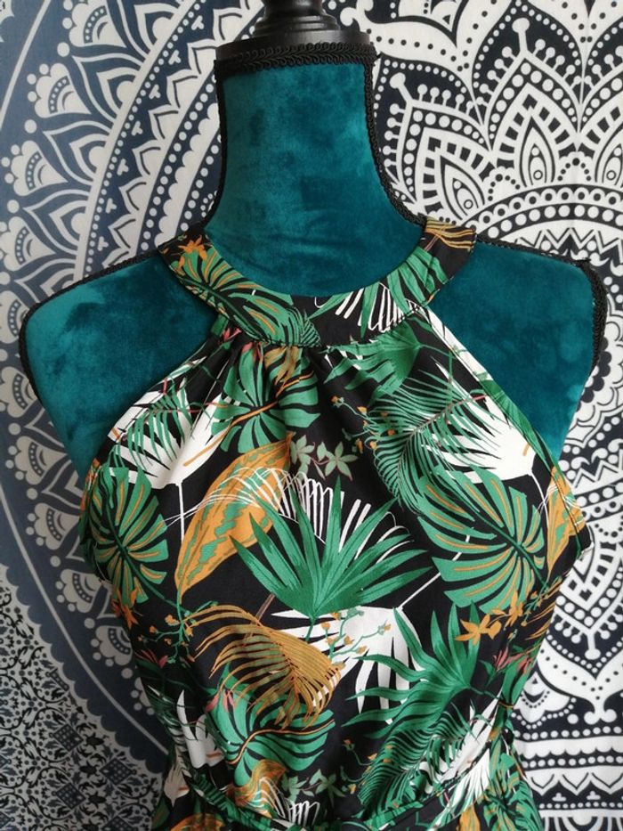 Combishort noire motifs tropicaux avec ceinture dos nu / shein / (XS) - photo numéro 3