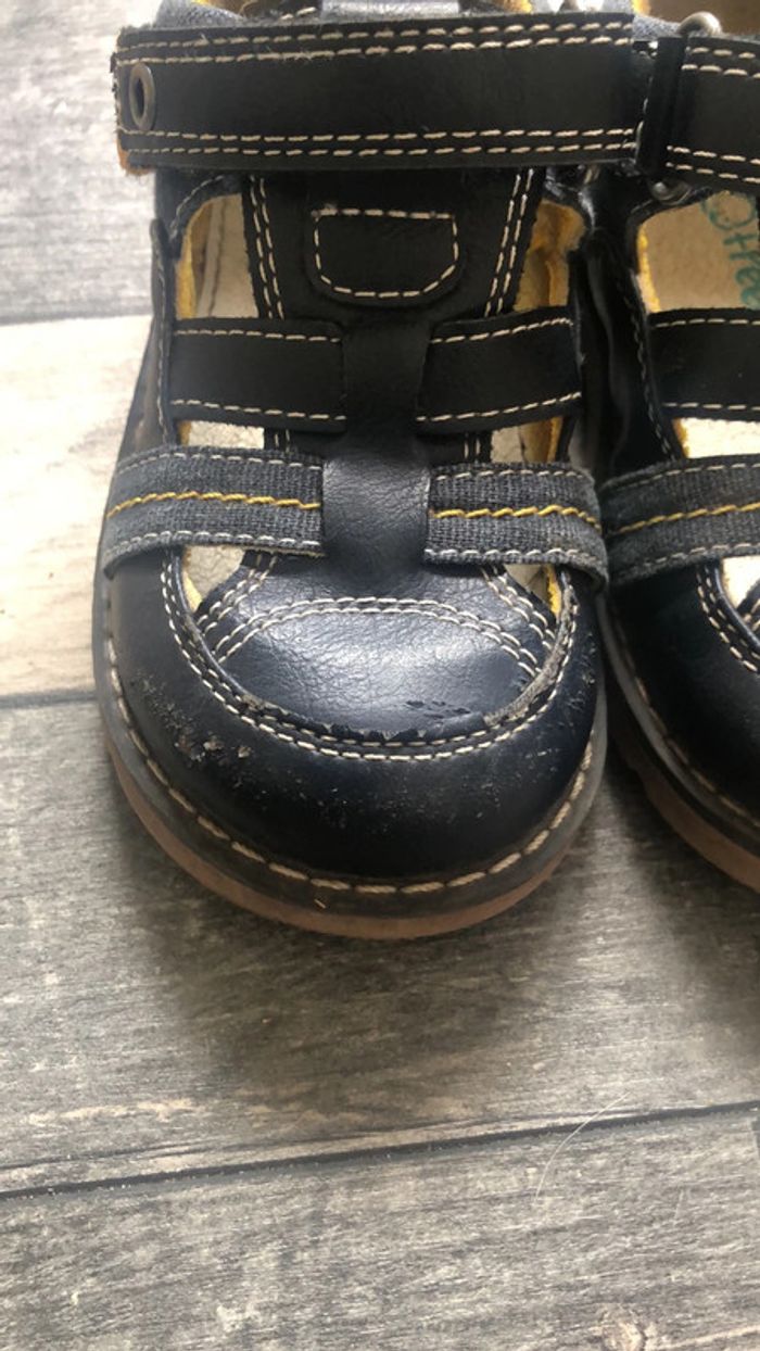 Sandales taille 22 - photo numéro 3