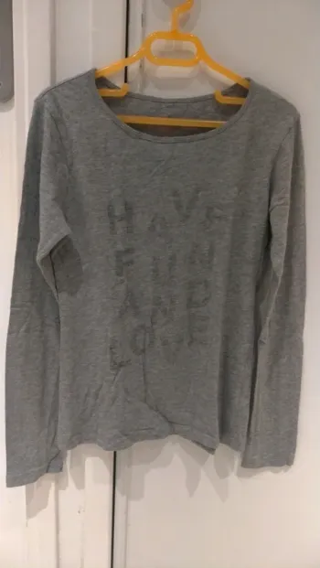 T-shirt gris manches longues