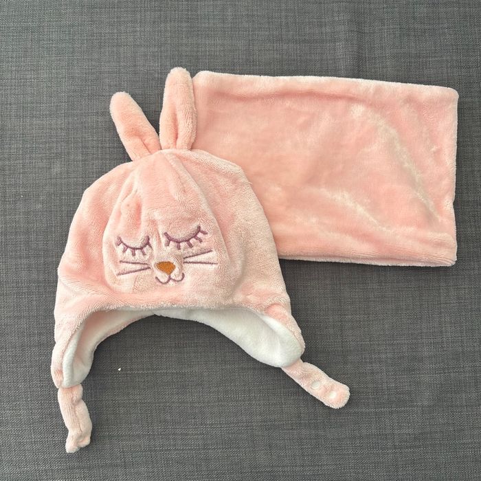 Lot bonnet et tour de cou enfant