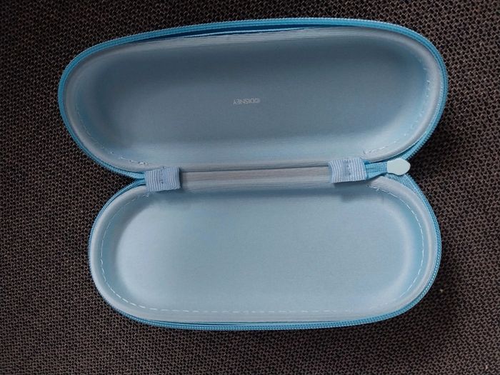 Boîte etui à lunettes fille Disney La reine des neiges - photo numéro 3