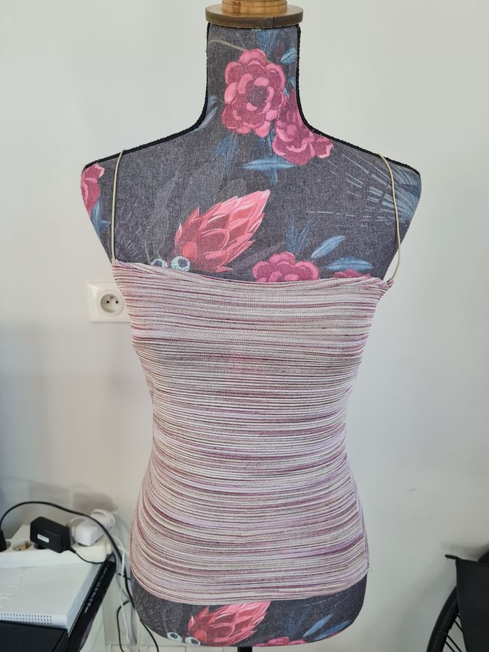 Deux tops identiques promod - photo numéro 6