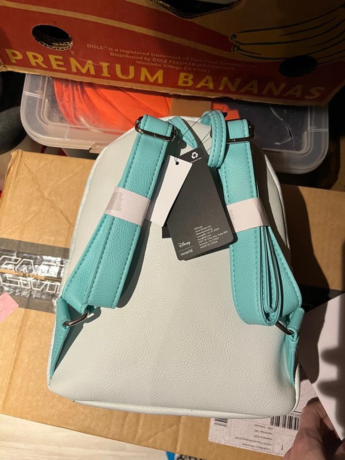 Loungefly Stitch Aloha mini backpack NEUF - photo numéro 3