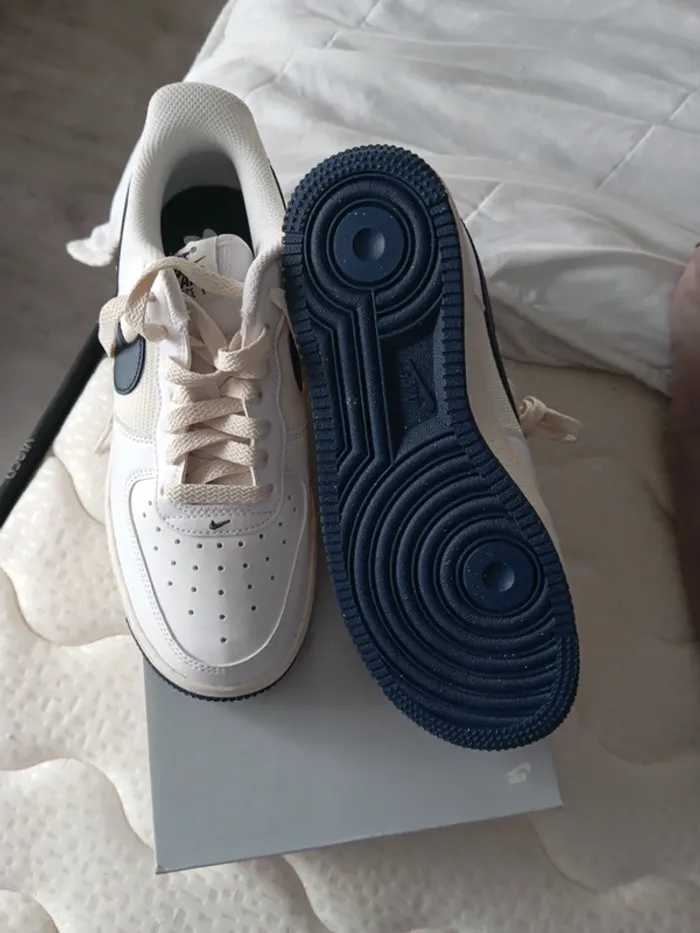 Nike air force one taille 36.5 - photo numéro 3
