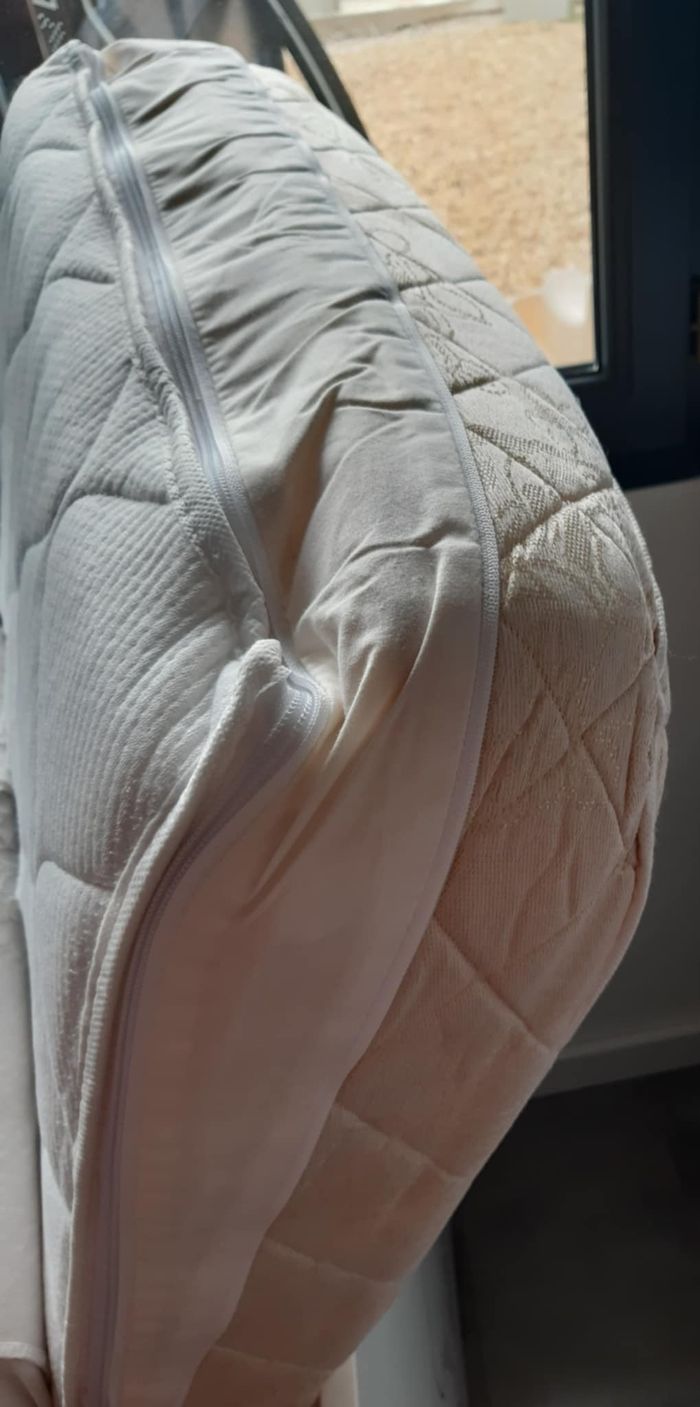 Lit bébé marque Galipette Gautier  et matelas anti-reflux - photo numéro 5