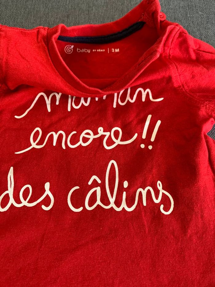 Sweat shirt quasi neuf fun Maman 3 mois - photo numéro 2