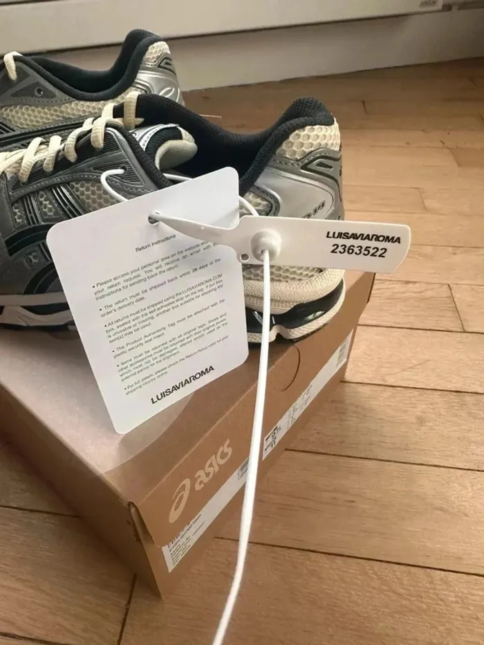 Asics Gel Kayano 14 Grise taille 43,5 - photo numéro 6