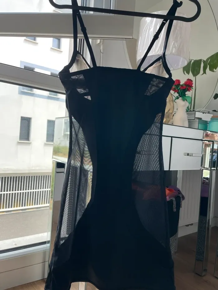 Robe de nuit élégante et sexy taille S - photo numéro 3