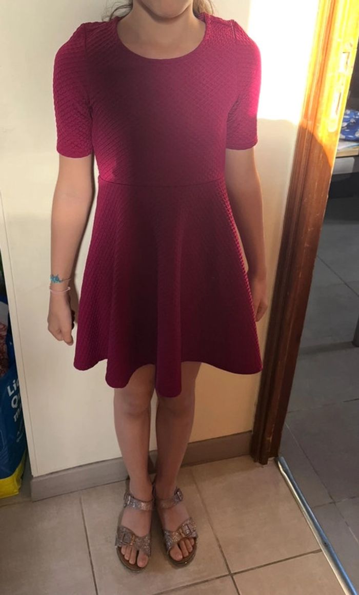 Robe bordeaux taille 8 ans LH