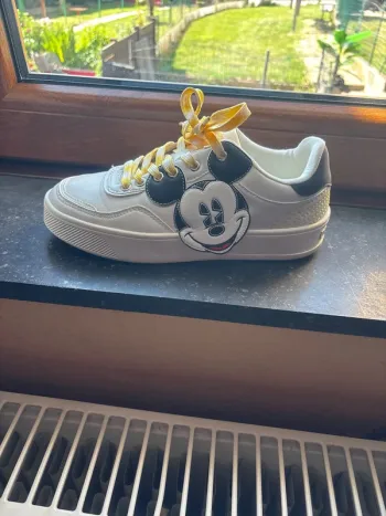 Basket Mickey Desigual