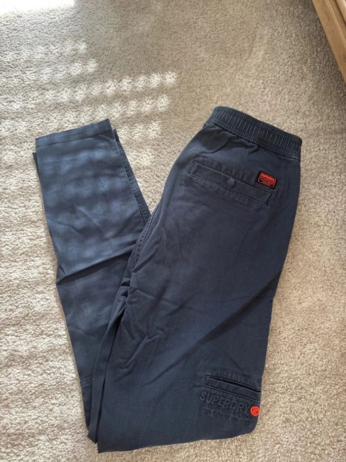 Chino bleu marine superdry taille 40