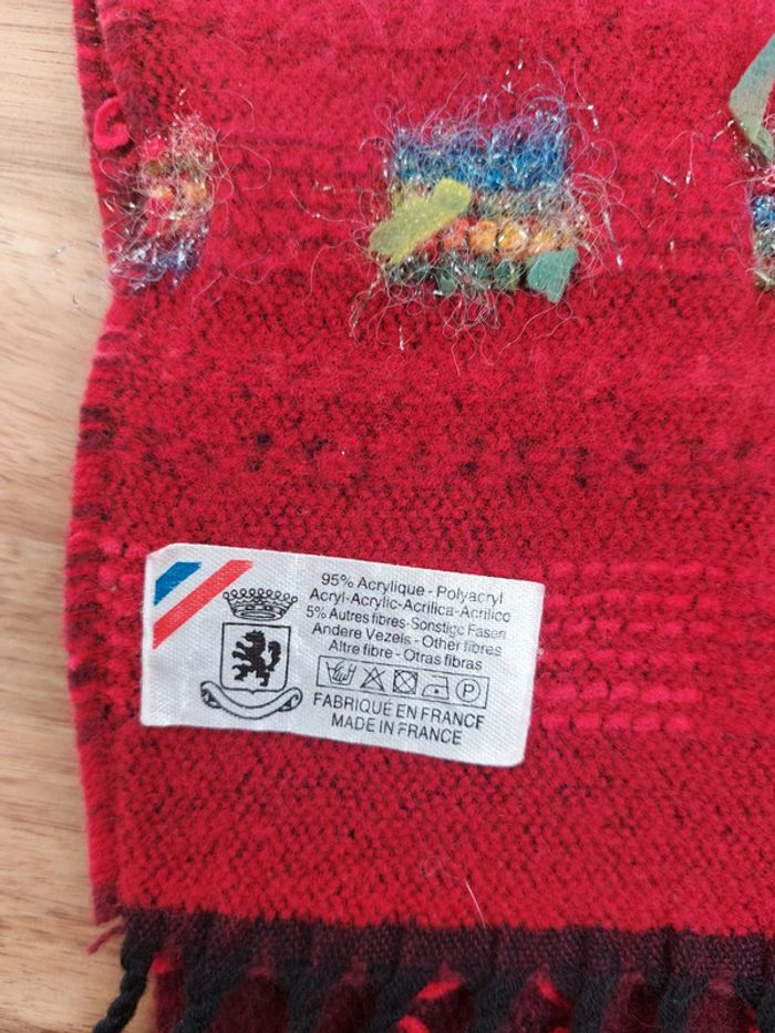 Echarpe rouge - photo numéro 2