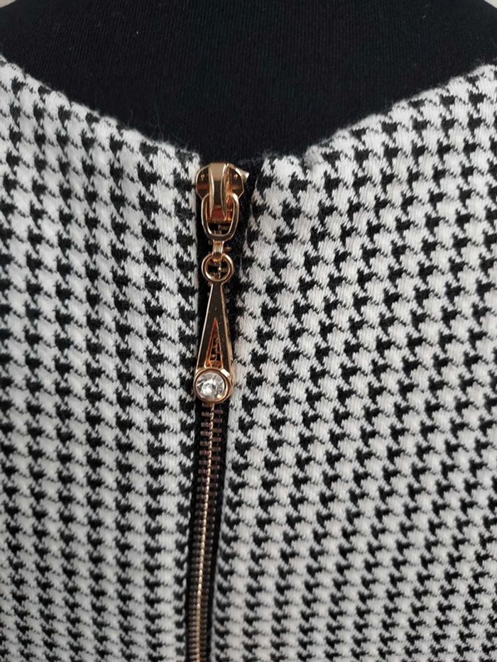 Jolie robe sans manches motif pied de poule - photo numéro 6