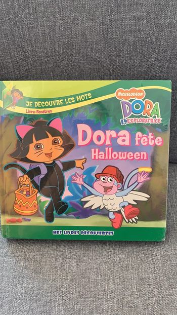 2 livres Dora l’exploratrice neufs emballés