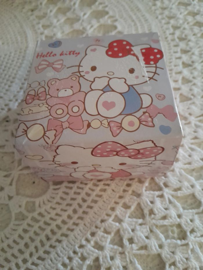 Montre enfant, Hello Kitty couleur rose et argentée - photo numéro 6