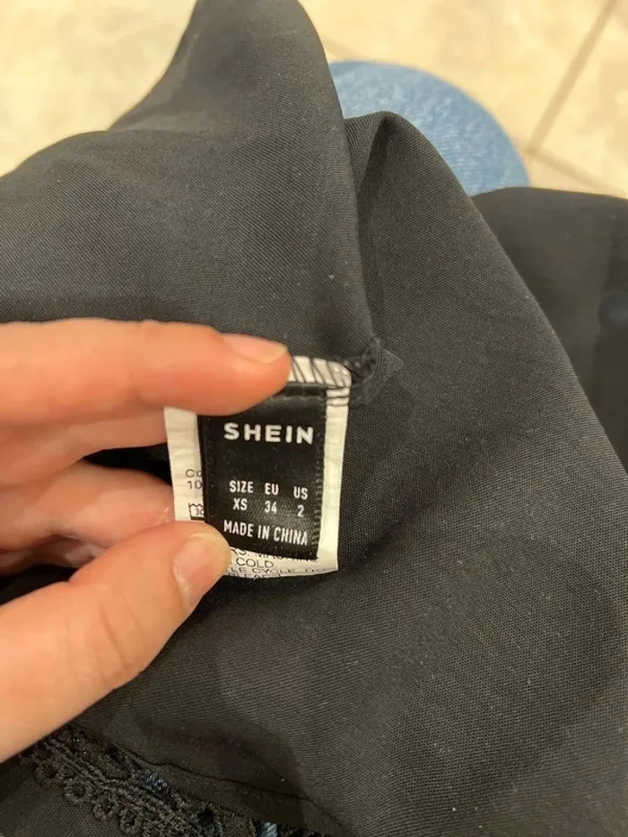 Débardeur noir SHEIN 34 - photo numéro 4