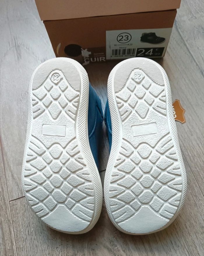 Chaussures sandales neuve T.23 - photo numéro 4