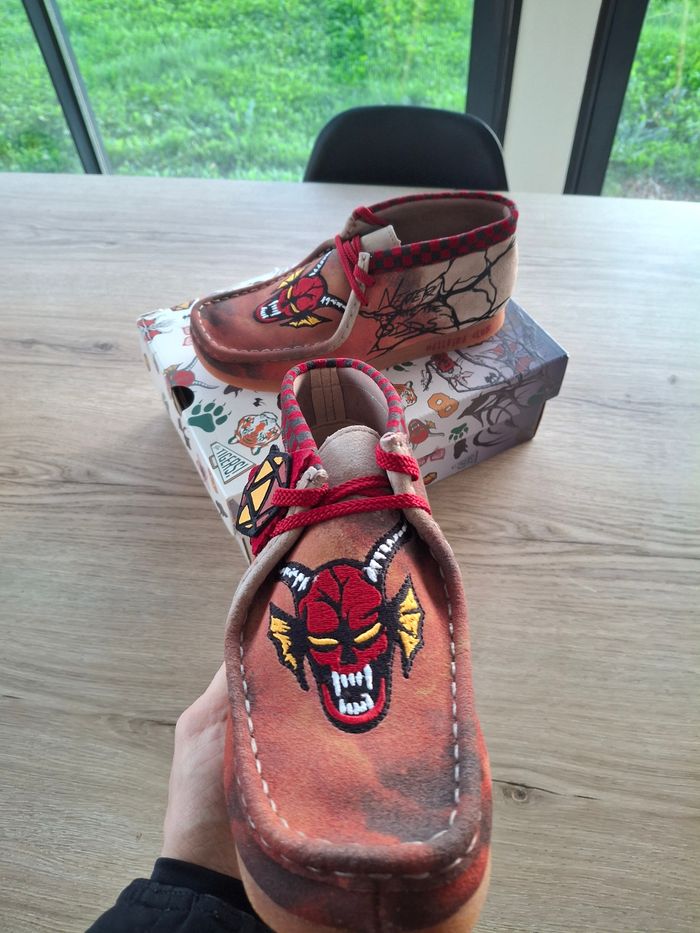 Clarks Wallabe Cuir de Nubuck Stranger Things T38 Neuve - photo numéro 4