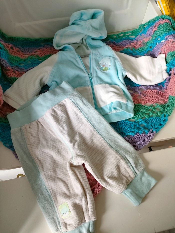 Lot bébé 1mois, garçon/fille - photo numéro 5