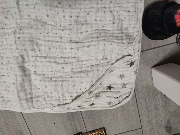 Cape de bain en tissu très bon état - photo numéro 4