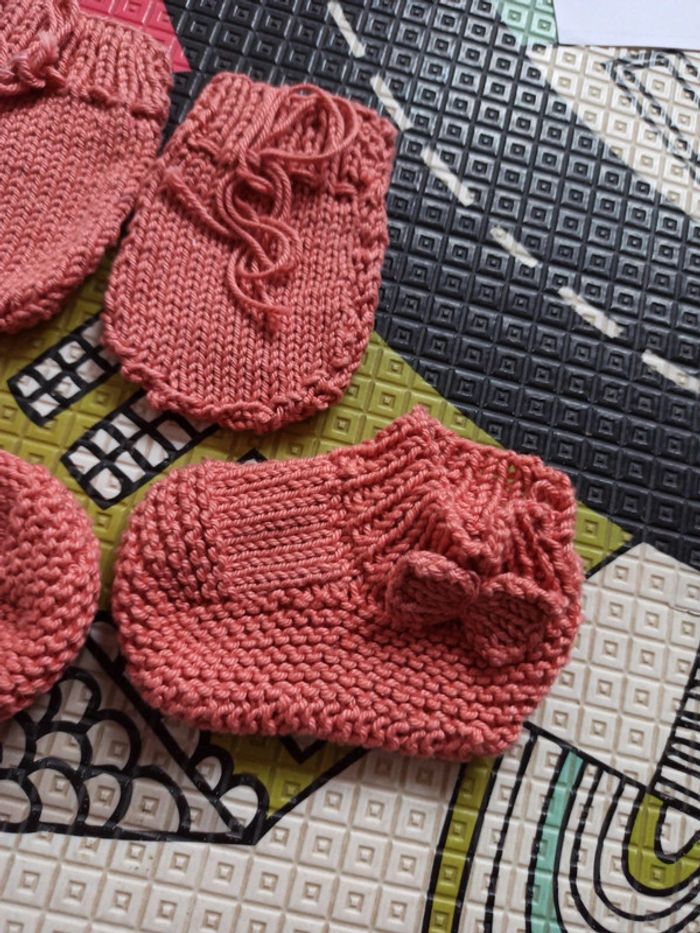 Ensemble chaussons et gants bébé fille naissance - photo numéro 2