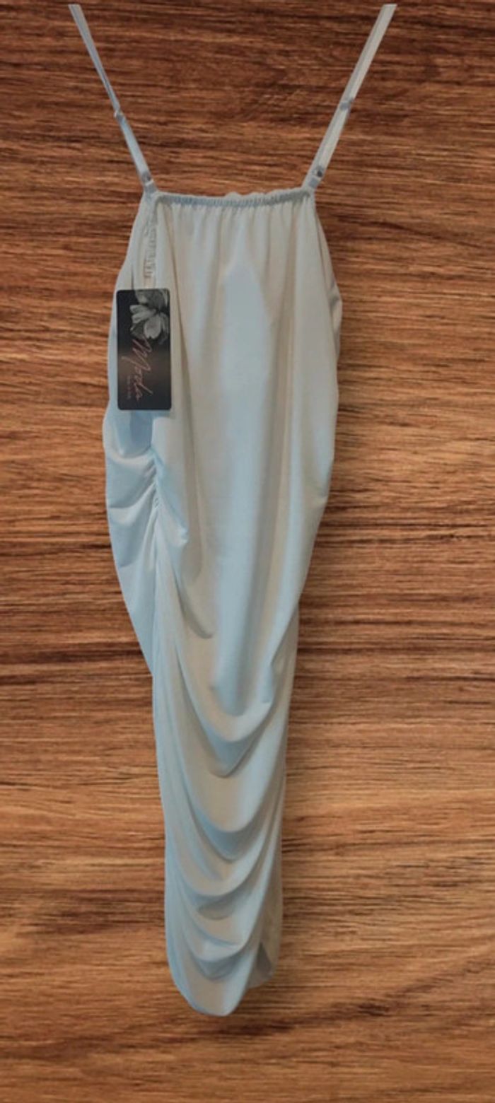 Robe d'été blanche - photo numéro 2