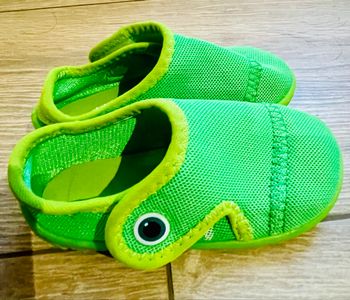 Chaussures de plage enfant Tribord – taille 22/23