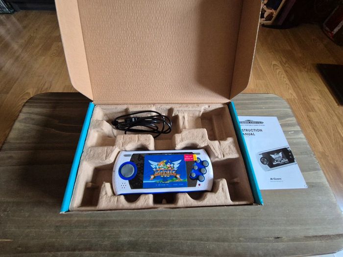 Sega megadrive ultimate portable - photo numéro 2