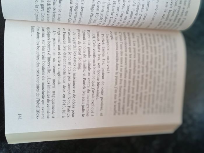 Roman policier hercule Poirot meurtre en majuscule - photo numéro 6