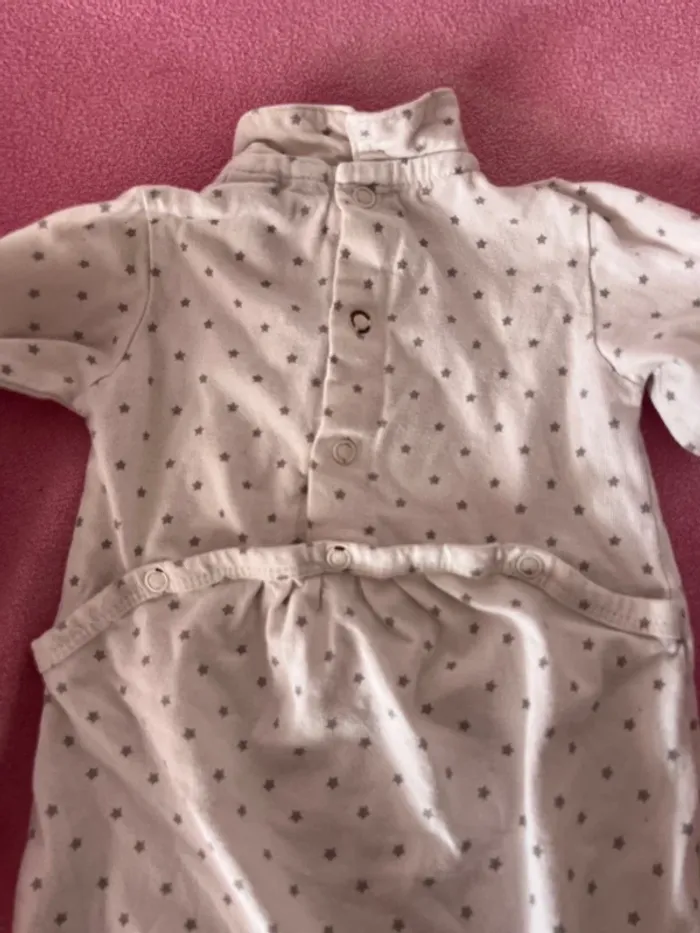 Lot de 2 pyjamas taille 6 mois - photo numéro 3