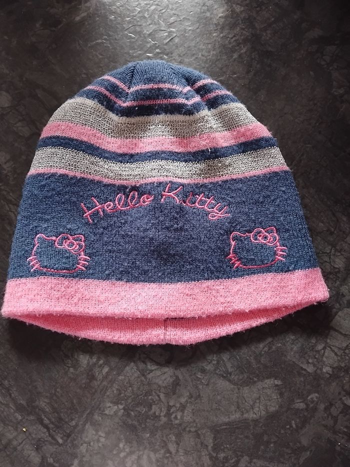 Bonnet Hello Kitty taille 54 fille 6 ans