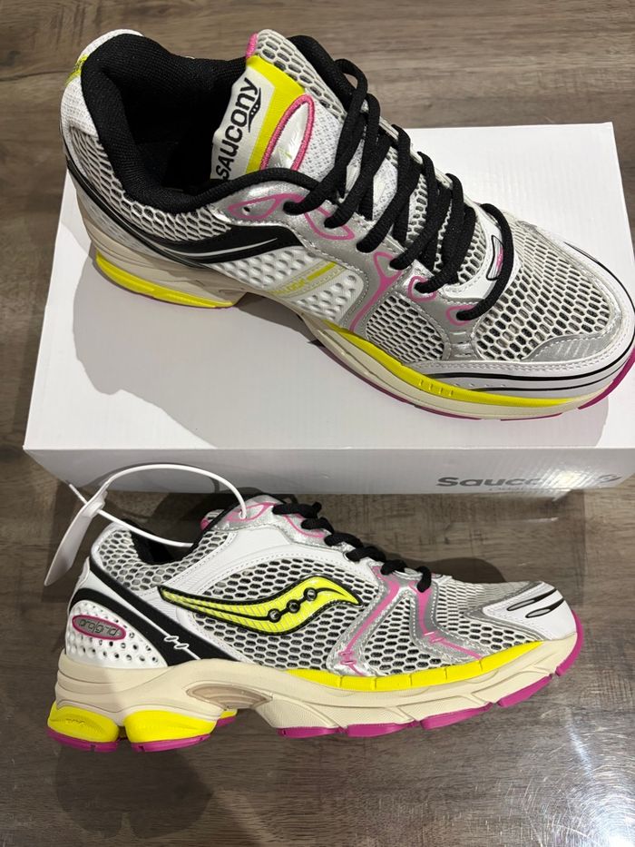 Basket saucony - photo numéro 2