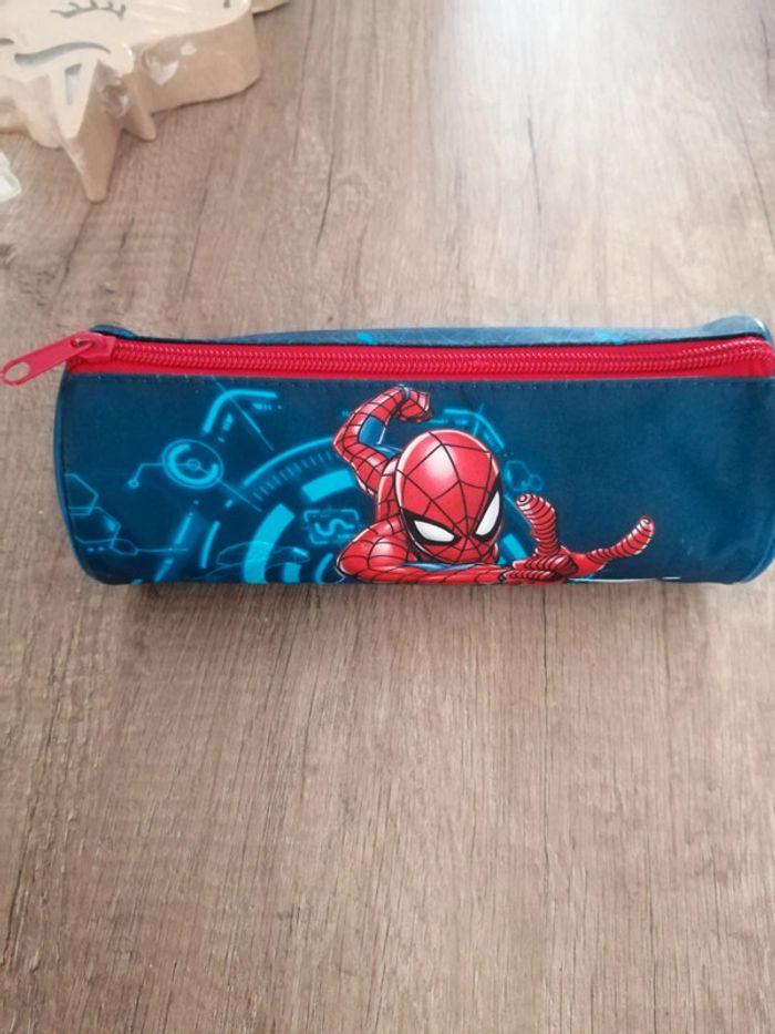 Trousse spiderman - photo numéro 7