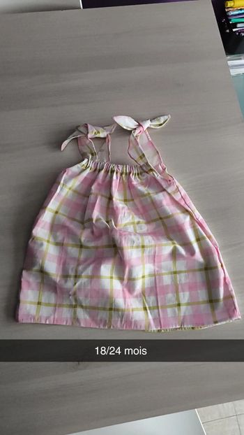 Robe a carreaux 18/24mois