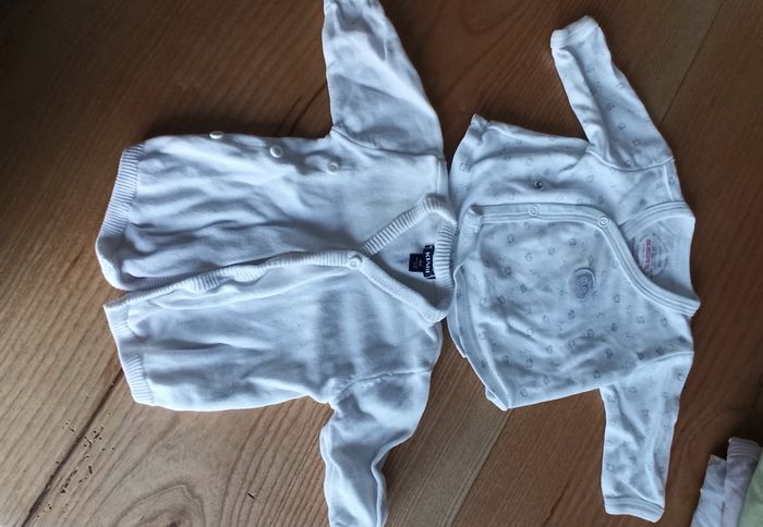 Lot vêtements naissance - photo numéro 8