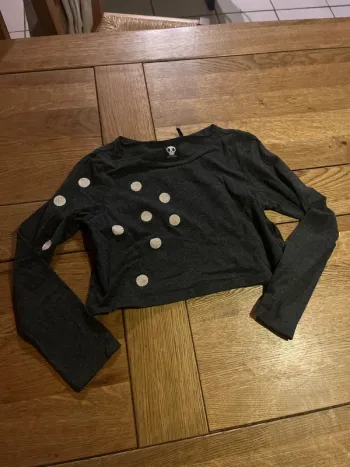 Croc top sorry for the mess ikks 10 ans