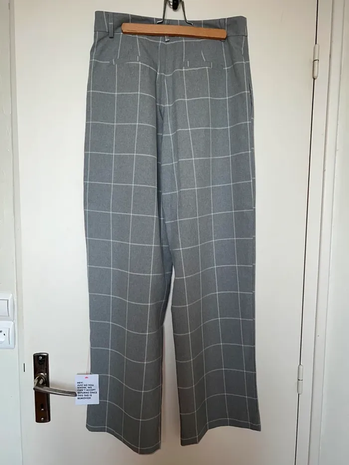 Pantalon T36 Neuf 🩶 - photo numéro 3