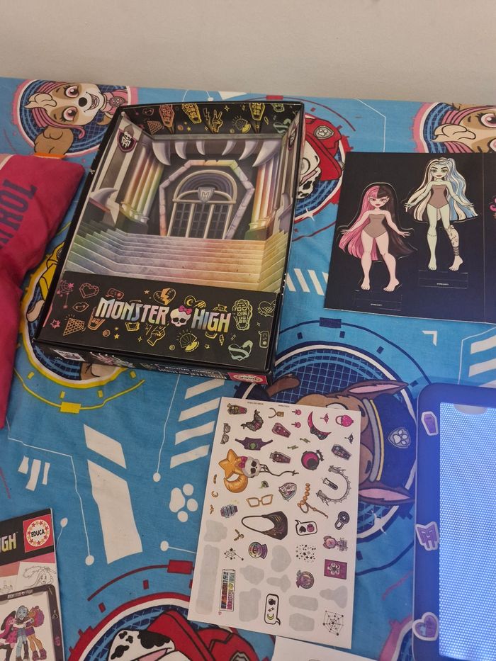 Fashion design monster High comme neuf - photo numéro 2