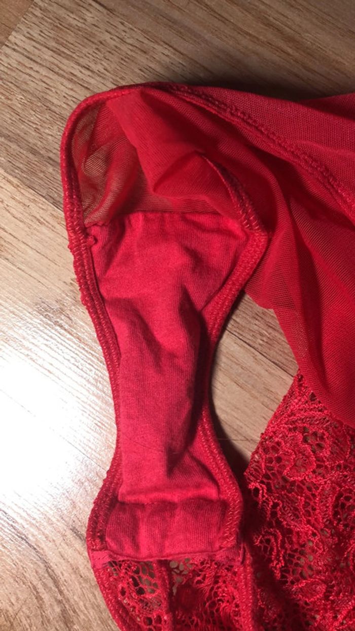 Bodies en dentelle rouge taille M undiz - photo numéro 3
