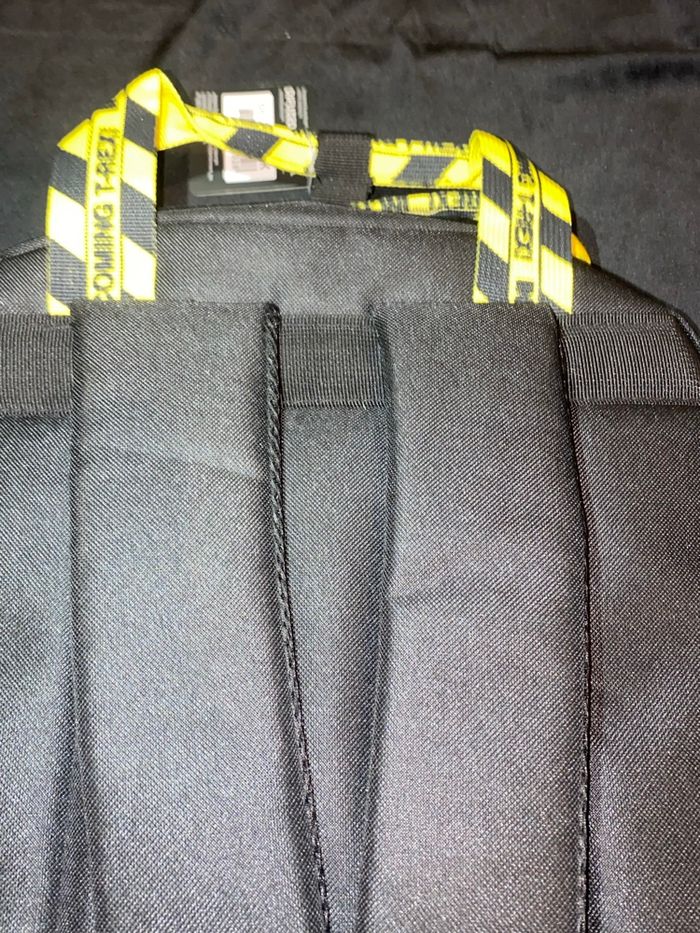 Sac à dos neuf jurassic park 🚨 pièce collectionneur neuf - modèle "incoming t-rex" introuvable - photo numéro 7