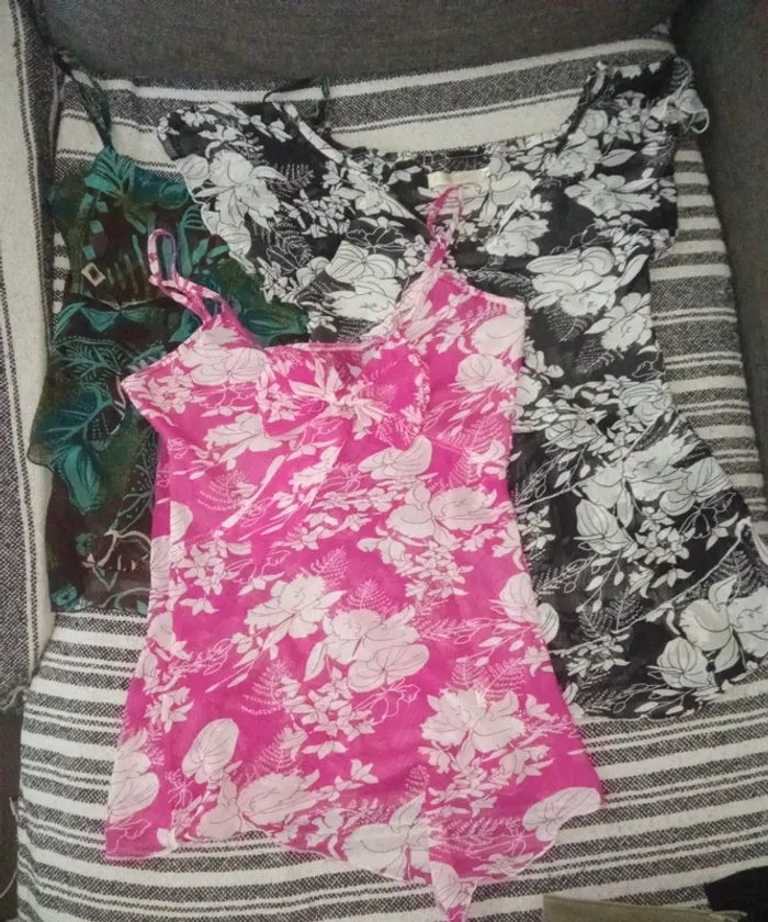 Lot de 3 débardeurs transparents fleuris - Taille S