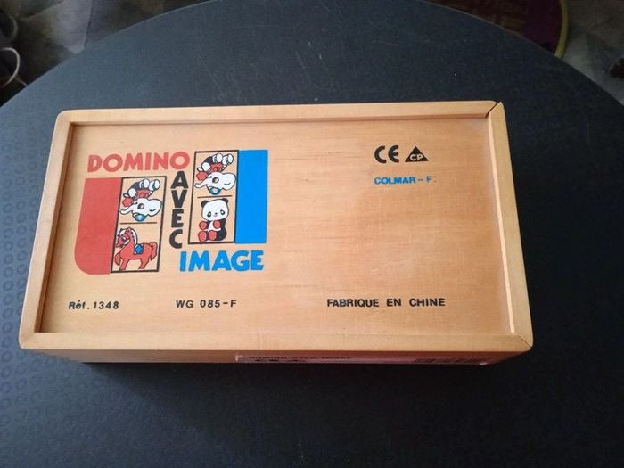Domino avec image, en bois.