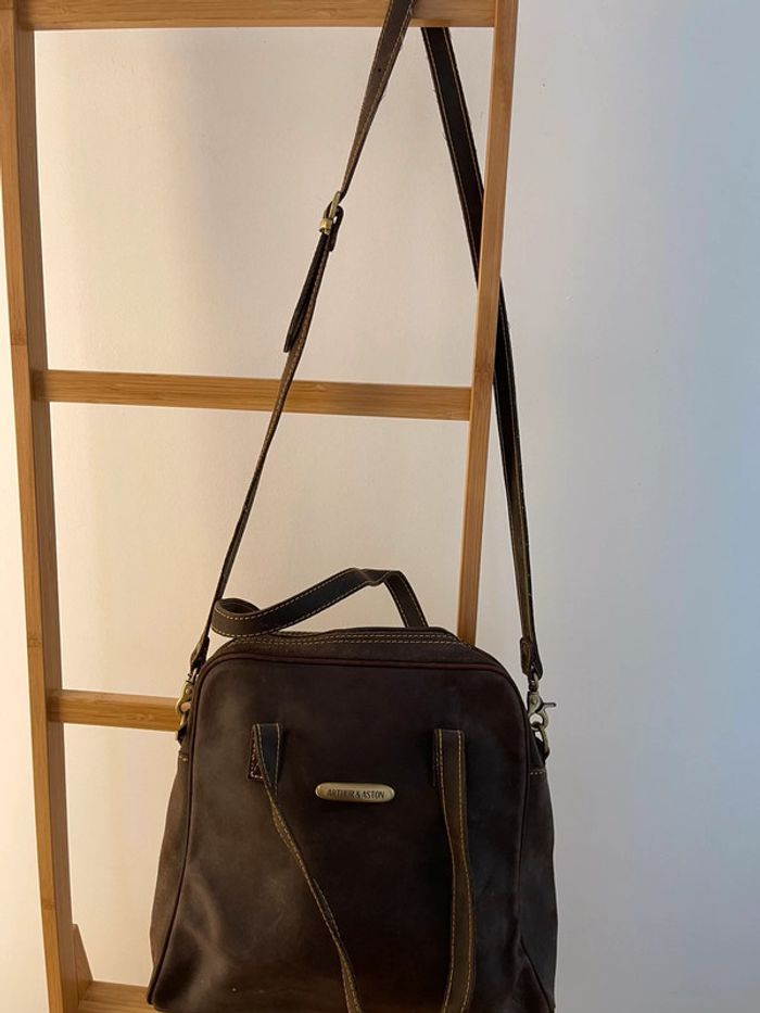 sac à main en cuir marron
