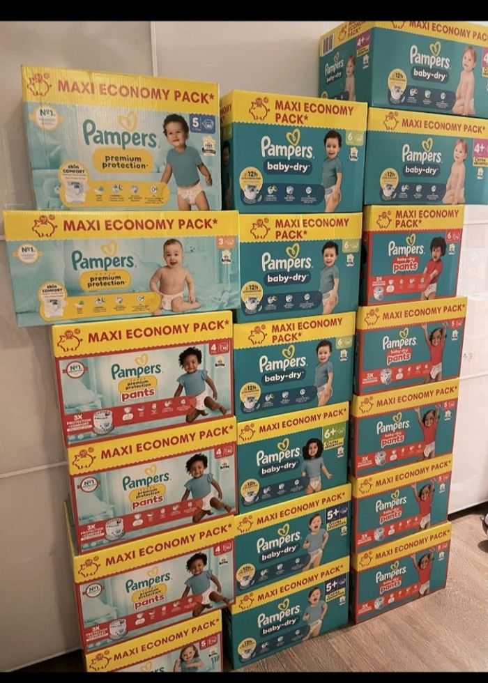 Couches Pampers neuf