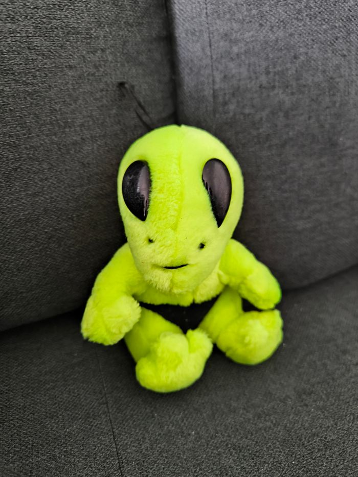 Peluche extraterrestre